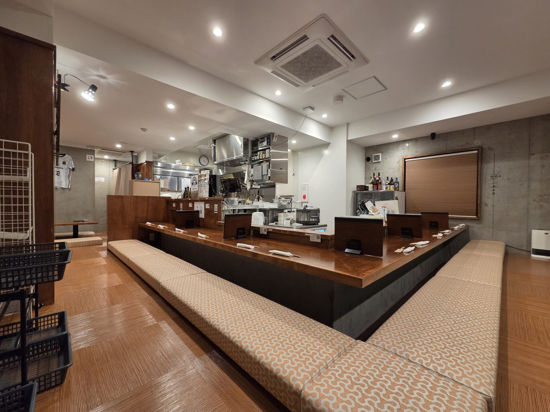 海鮮居食屋かなめの店舗情報